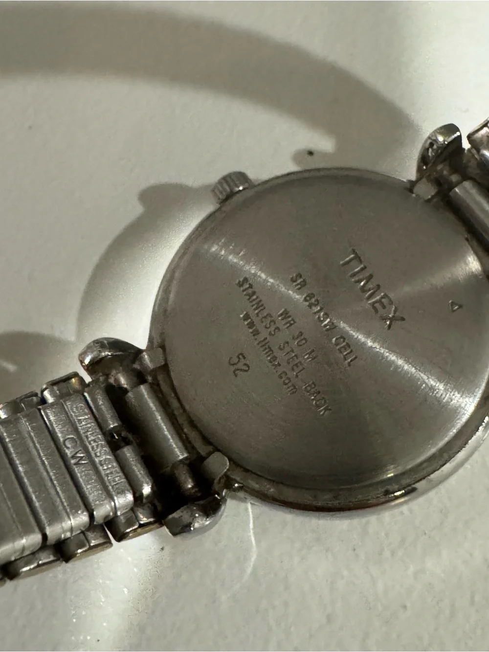 ✨VTG Timex Women’s Silver & Gold Two Tone Minimalist Stretchy Bracelet Watch